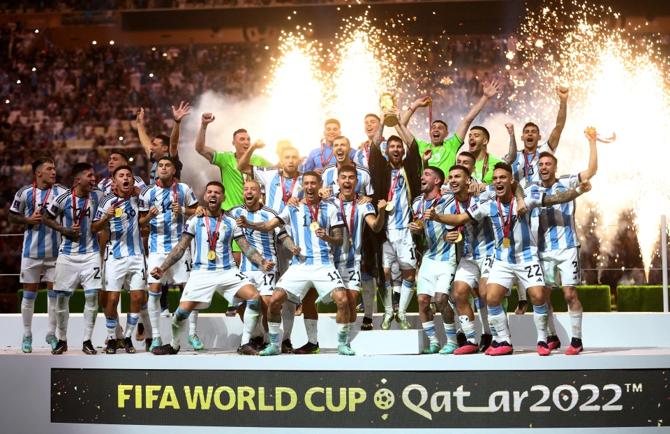 Lionel Messi leads his Argentina teammates in celebrating the World cup in Qatar. PHOTO/COURTESY
