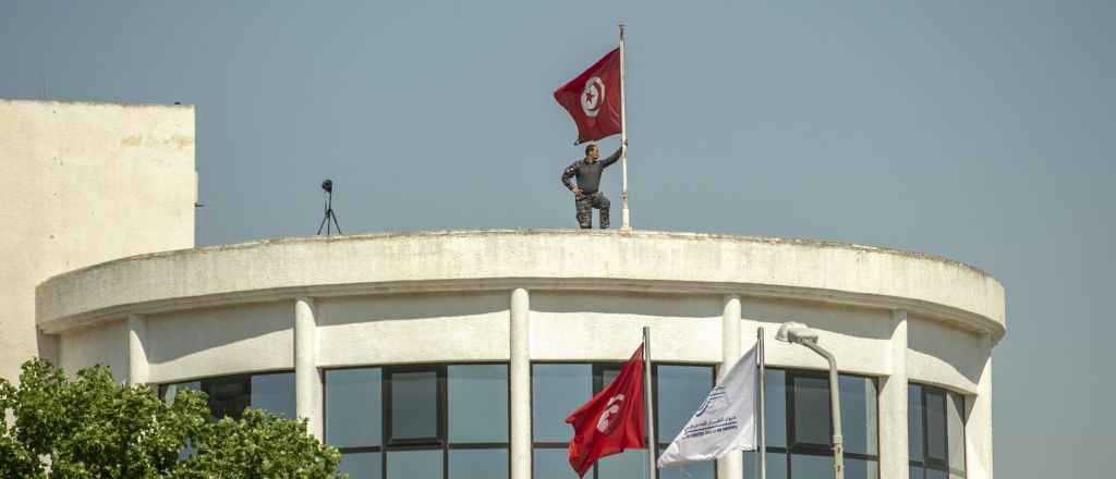 Tunisian authorities had questioned Ennahda leader Rached Ghannouchi on accusations of money-laundering.