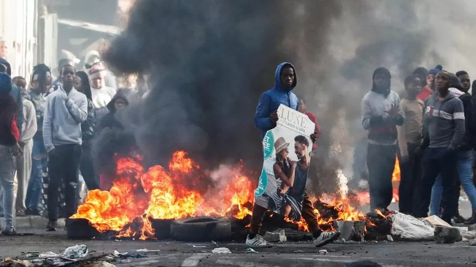 Five killed in Cape Town taxi strike violence