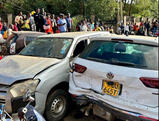 Bus crash on Nairobi’s Valley Road kills one, injures dozens