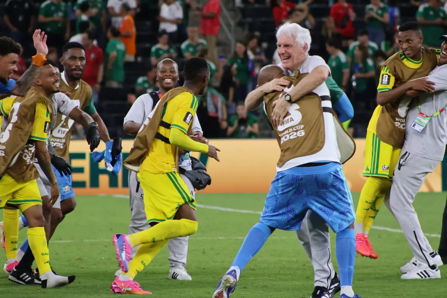 South Africa reach Round of 32 with historic victory over South Korea