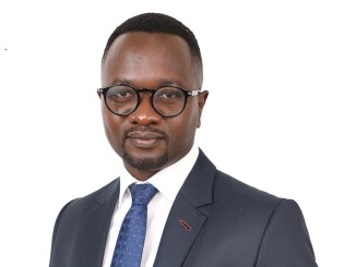 Kenyan retires challenges