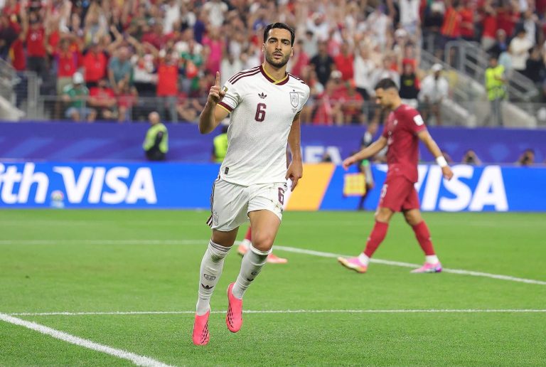Last-gasp Merino sends Spain past Portugal