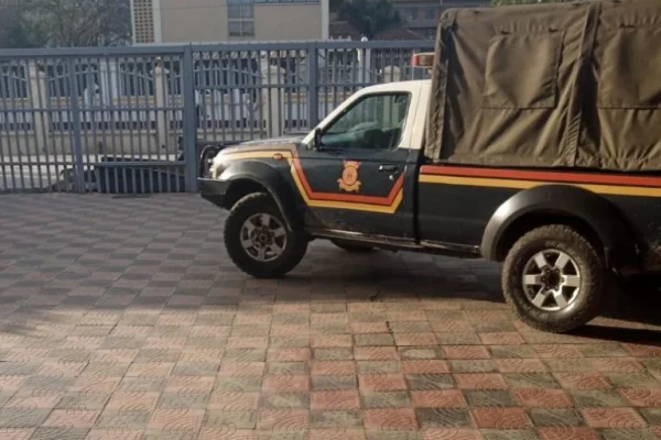 Armed gangsters open fire against police, pistol recovered in Eldoret